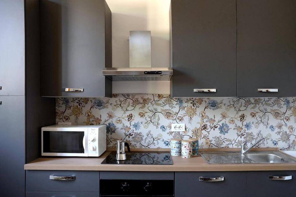 Un Passo Dalle Torri San Gimignano Zewnętrze zdjęcie